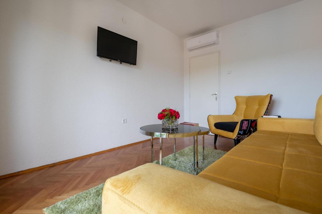 נאום Apartments & Rooms Leon מראה חיצוני תמונה
