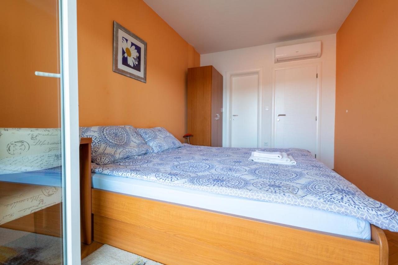נאום Apartments & Rooms Leon מראה חיצוני תמונה