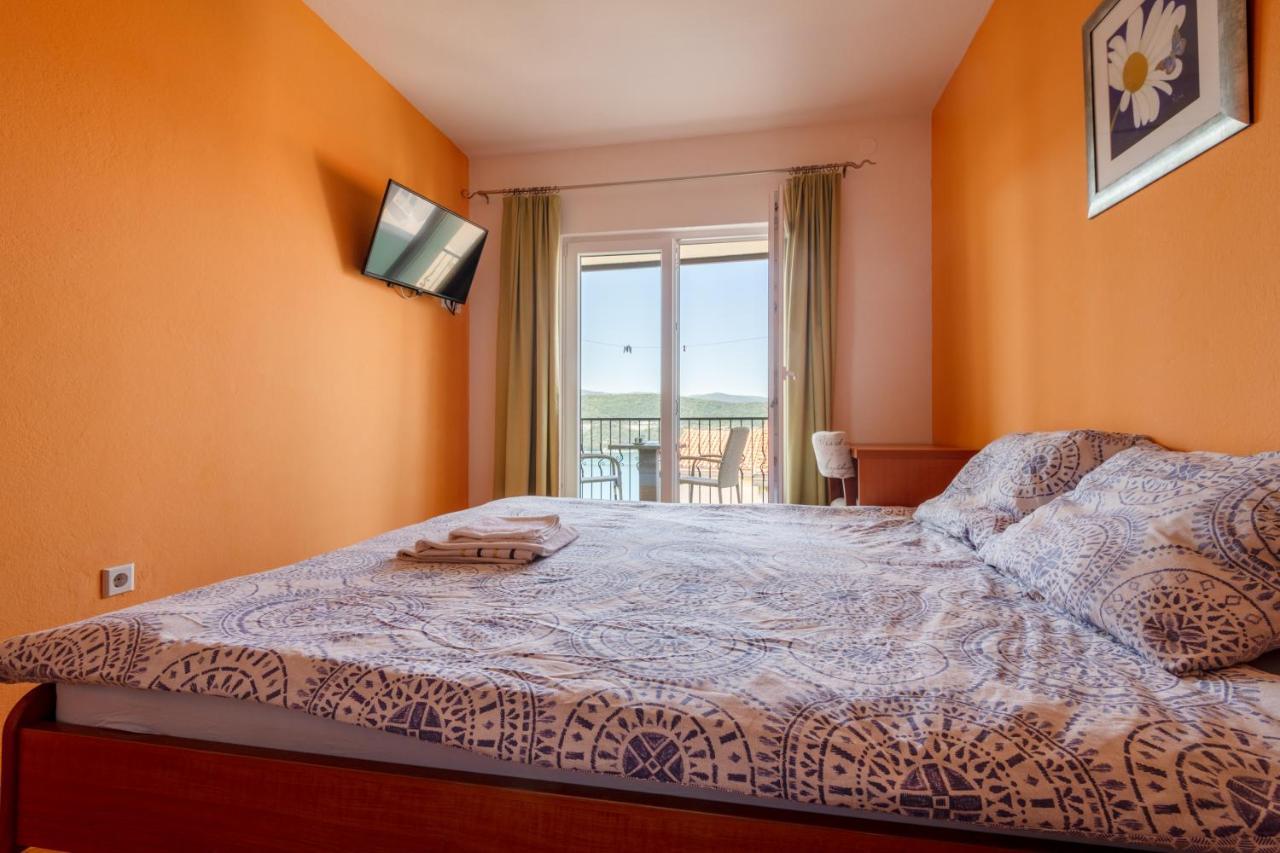 נאום Apartments & Rooms Leon מראה חיצוני תמונה