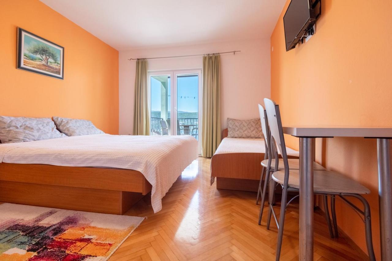נאום Apartments & Rooms Leon מראה חיצוני תמונה