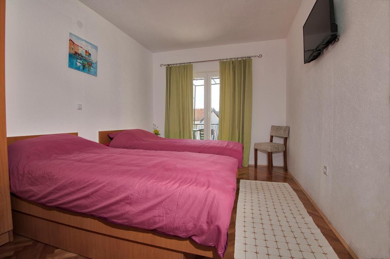 נאום Apartments & Rooms Leon מראה חיצוני תמונה