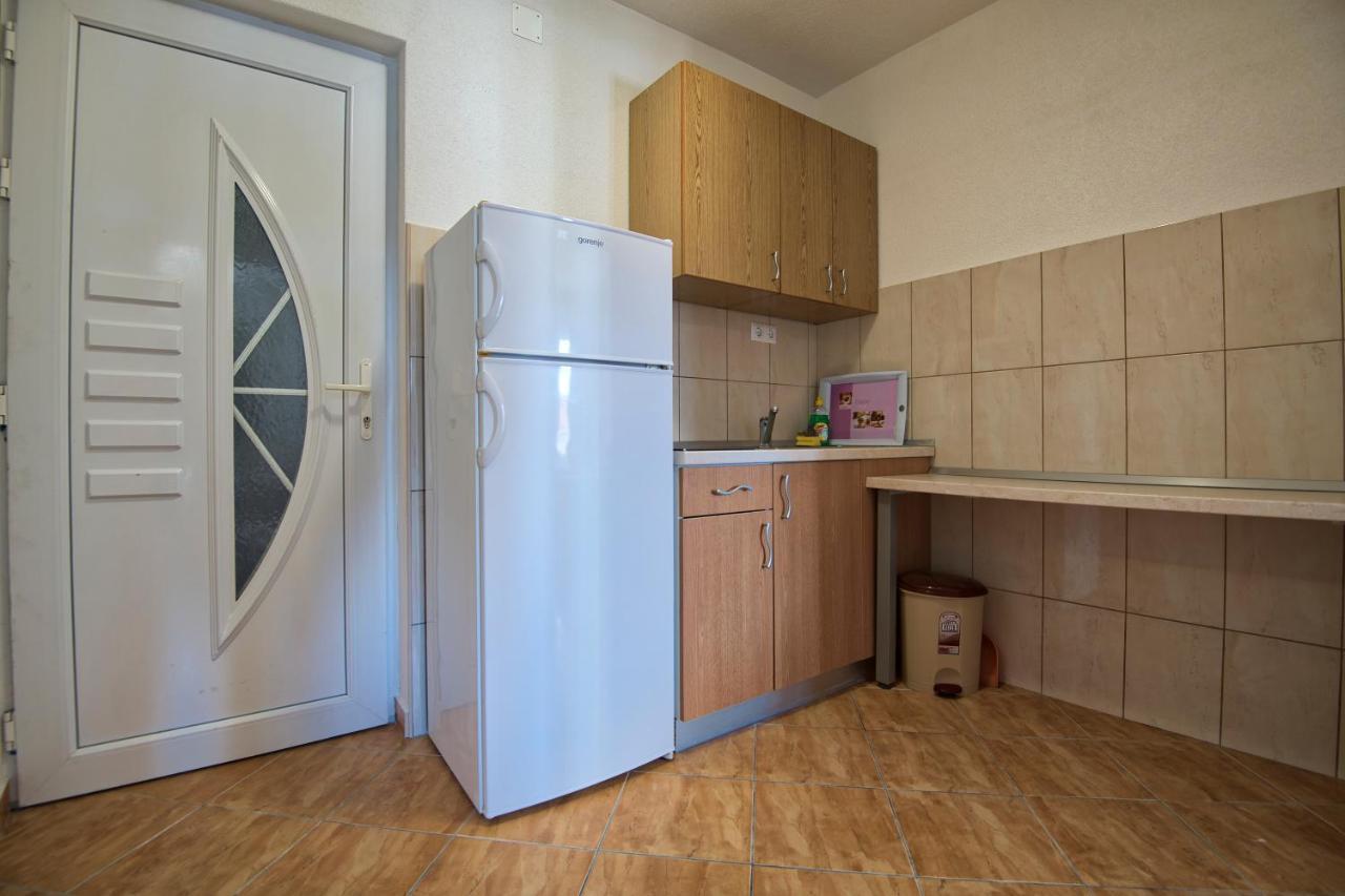 נאום Apartments & Rooms Leon מראה חיצוני תמונה