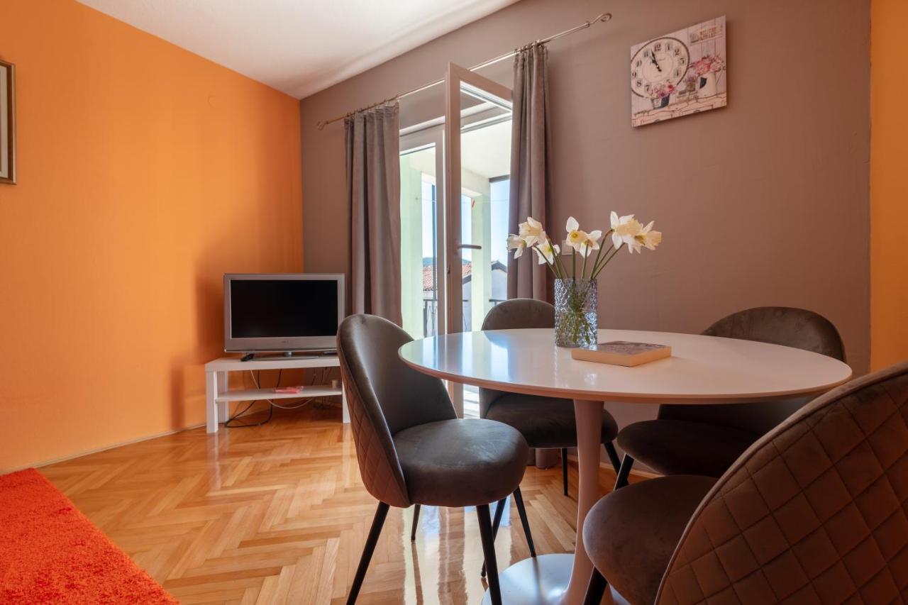 נאום Apartments & Rooms Leon מראה חיצוני תמונה